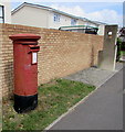 Queen Elizabeth II pillarbox, Dinas Road, Penarth