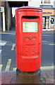 Elizabeth II postbox on Market Place, Driffield