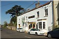 White Hart Inn, Cross