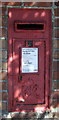 Close up, George VI postbox on Bridlington Road, Driffield