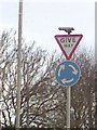 UK Mini Roundabout Sign