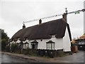 Thatched cottage on London Road, Marlborough