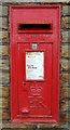 Close up, Elizabeth II postbox, Sandsend Stores