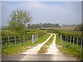 Farm track east of Oxton Hill Farm