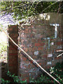 WWII Wiltshire - airfield bombing decoy control bunker, Pitton (3)