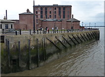 SJ3389 : Tate Liverpool and the River Mersey by Mat Fascione