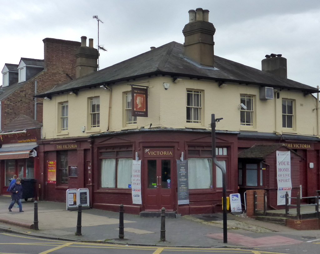 The Victoria pub, Victoria Street, St... © Robert Eva :: Geograph