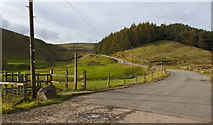 SD7623 : A footpath junction by Ian Greig