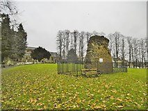 SP2872 : Kenilworth, abbey ruins by Mike Faherty