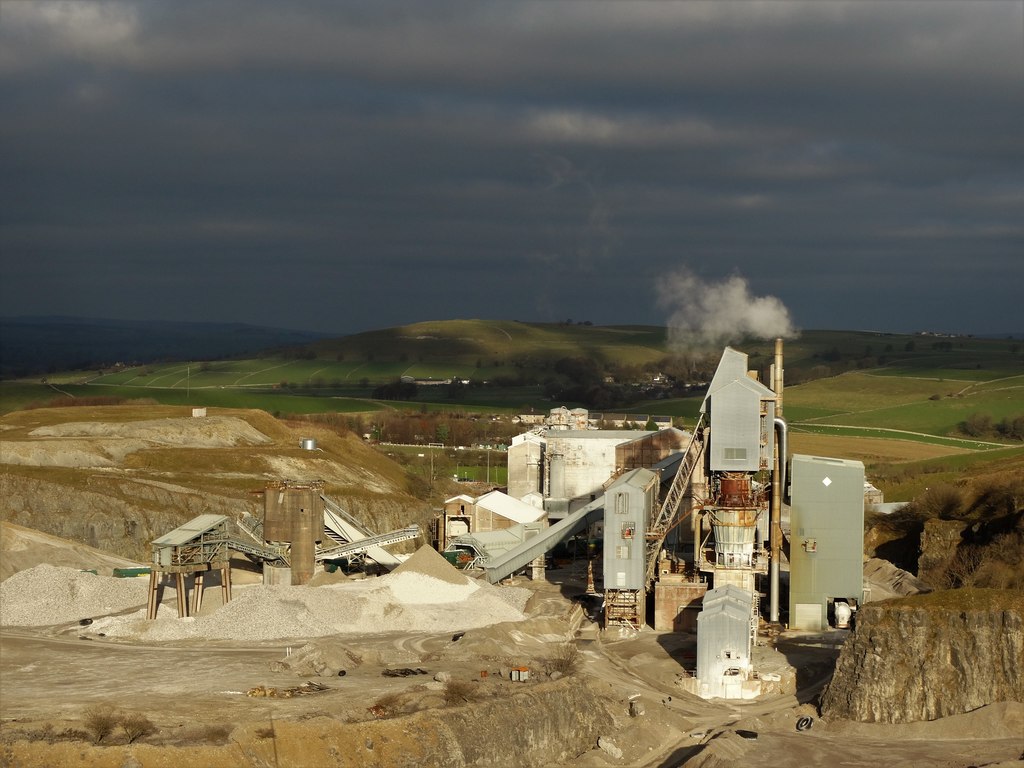 Hindlow Quarry - limestone works © Neil Theasby :: Geograph Britain and ...