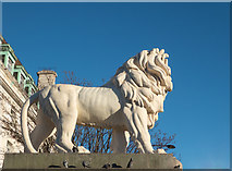 TQ3079 : Statue of Lion, London SE1 by Christine Matthews