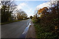 Weel Road towards Hull Bridge