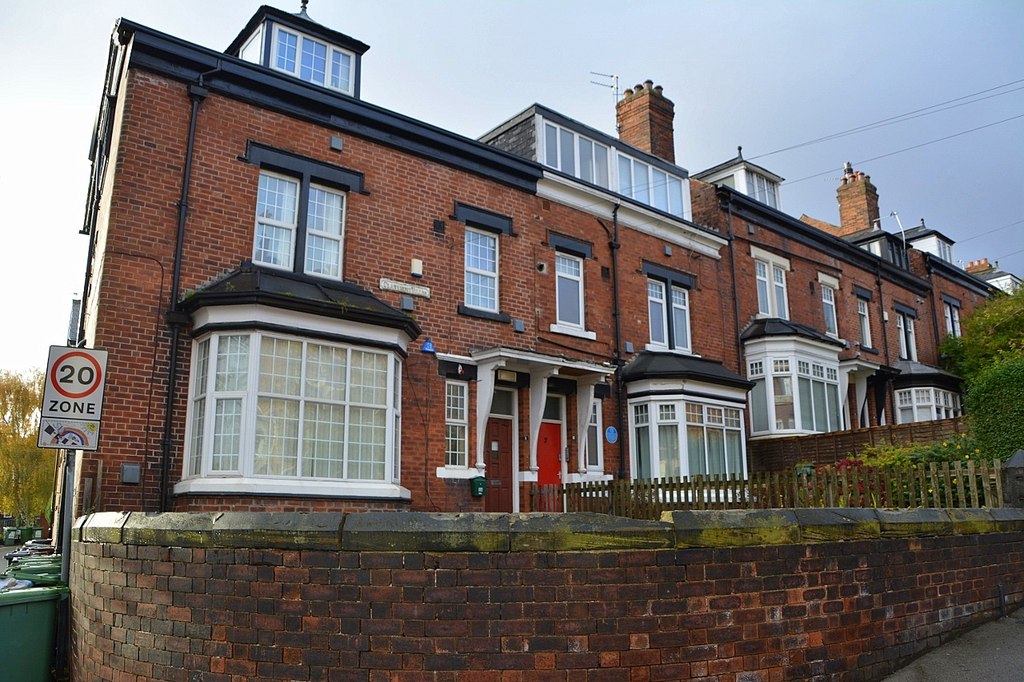 Clarendon Road, Woodhouse, Leeds © Mark Stevenson Geograph Britain