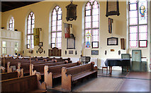 TQ0371 : St Mary, Staines - Interior by John Salmon