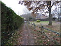 Footpath goes north to Nuthurst Road