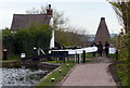 SO8986 : Stourbridge Lock No 9 and the Stourbridge Canal by Mat Fascione
