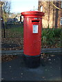 George VI postbox on Halifax Road (A646), Todmorden