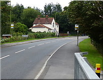 TL0604 : Nash Mills Lane near Kings Langley by Mat Fascione