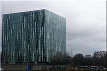NJ9308 : The new library building, Aberdeen University by Mike Pennington