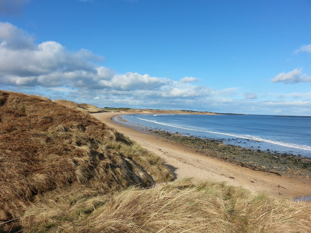 The beach and dunes at Dunstan Steads © Clive Nicholson :: Geograph ...