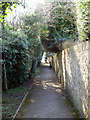 TQ2798 : Footpath from Cockfosters Road to Kingwell Road, Hadley Wood by Robin Webster