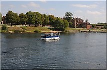 TQ1568 : River Thames and Hampton Court Palace by Philip Halling