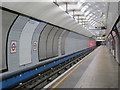 Seven Sisters tube station - platform 4