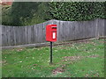 Elizabeth II postbox on Harpenden Road (A1081)