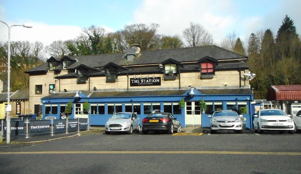 The Station, Bearsden © Richard Sutcliffe Geograph Britain and Ireland