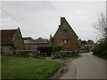 SP6149 : Glebe Farm House, Woodend by Jonathan Thacker