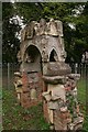 Unnamed ruin in a paddock near Hull Bridge