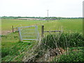 TL1628 : Gate on the bridleway approaching Offley Bottom by Humphrey Bolton