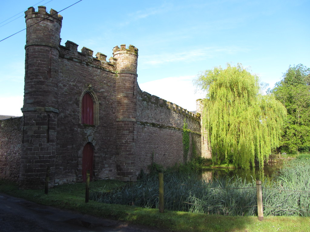 Bollitree Castle © Gareth James :: Geograph Britain and Ireland