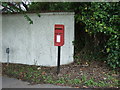 Elizabeth II postbox on Ivy Todd Hill, Debden
