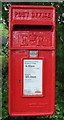 Close up, Elizabeth II postbox, Bridge Street