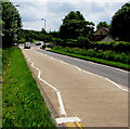 Zigzag markings on the A4048, Tredegar