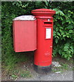 Elizabethan postbox on Main Street, Brightons