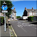 Mandatory right turn ahead, Summerland Avenue, Minehead