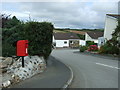 Elizabeth II postbox on Mellanear Road, Hayle