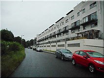 NS5769 : Lochburn Gate apartments by Richard Sutcliffe