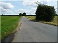 TM0873 : Road heading east across Mellis Common by Christine Johnstone