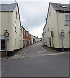 ST1600 : Queen Street, Honiton by Jaggery