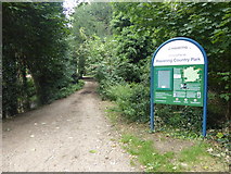 TQ5193 : The London LOOP enters Havering Country Park by Marathon