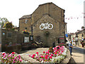 Pateley Bridge High Street with TdY bicycle