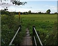 Footbridge and path north of Osbaston