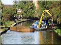 Maintenance on the Grand Union Canal