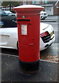 Elizabeth II postbox on Weston Road, Stafford