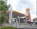 SJ9051 : Shell filling station with Spar shop by David Smith