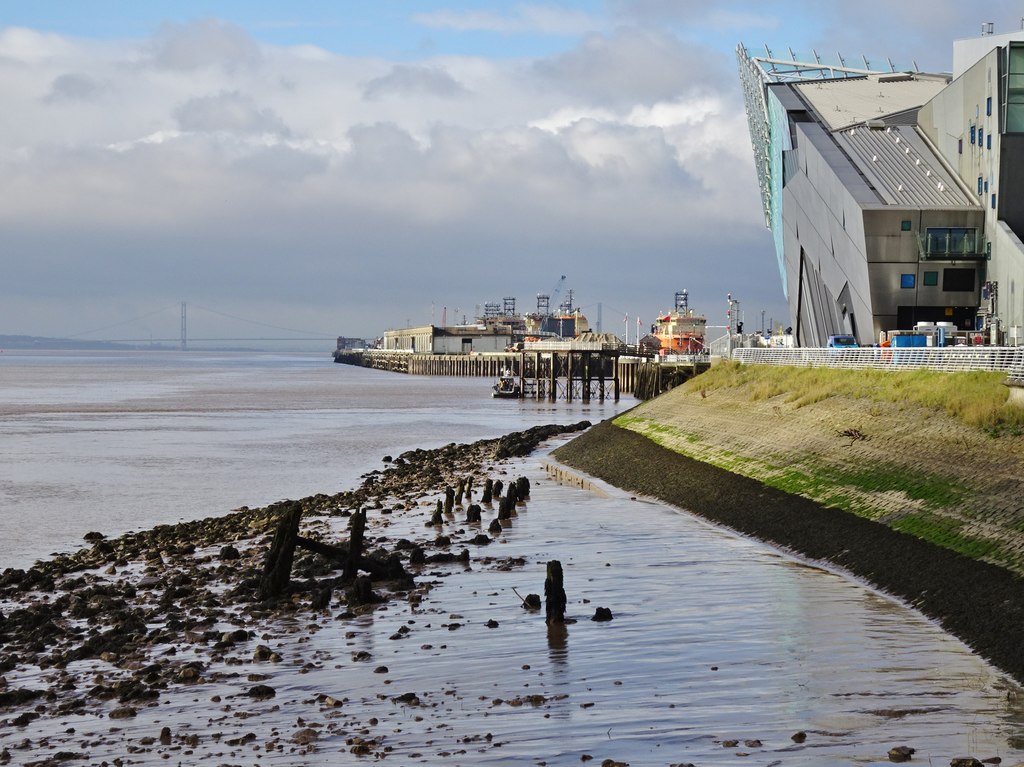 Humber Estuary © Bernard Sharp :: Geograph Britain and Ireland