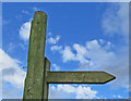 Footpath sign on driveway to Newlands